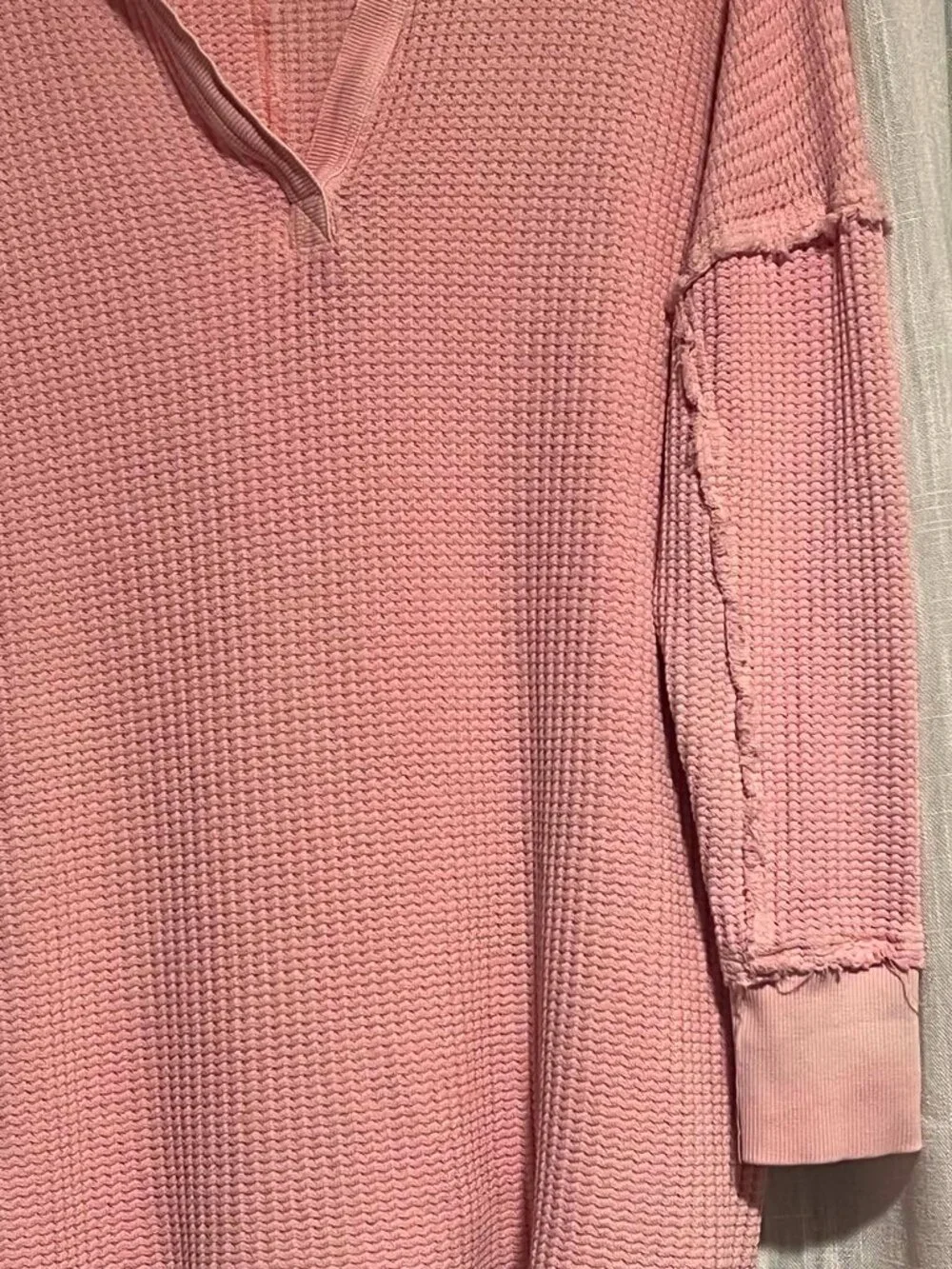 We The Free Top Slouchy Oversized Waffle Knit V-Neck Pink Dogwood Size XS